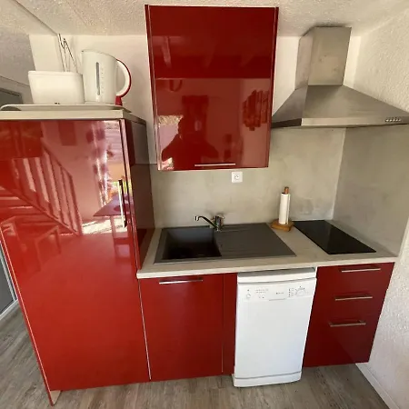 Refait A Neuf Proche Richelieu, Terrasse, Piscine, Parking Et Clim Pour 5 Pers. - Fr-1-723-9 *